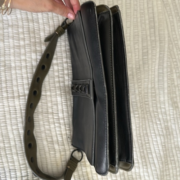 Steve Madden black and dark green purse - Picture 3 of 7